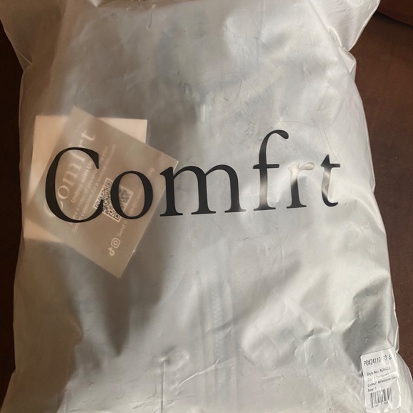 Cloud zip hoodie in “Millstone Grey“ a size small. NWT & never worn. - Picture 11 of 11